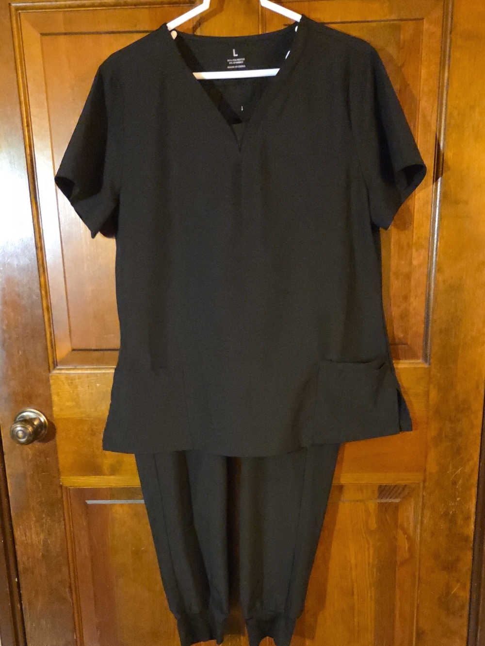 Black Women's Scrub Set - Classic V-Neck Top & Scrub Pants